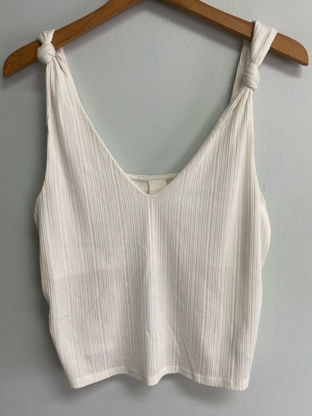 H&M CROPPED TOP - LARGE